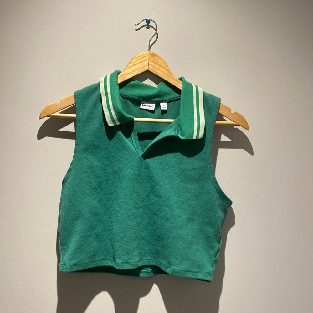 Sun-deh Aritzia Tank top